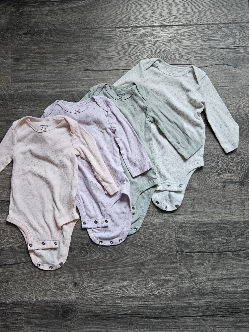 Carter's Long sleeve Bodysuit
